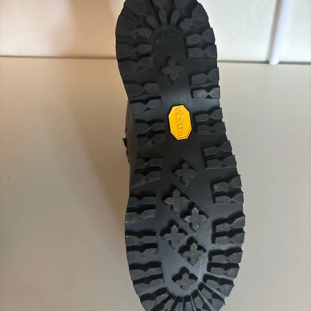 Danner Mountain Light Women’s Hiking Boot NWOT - Picture 4 of 6